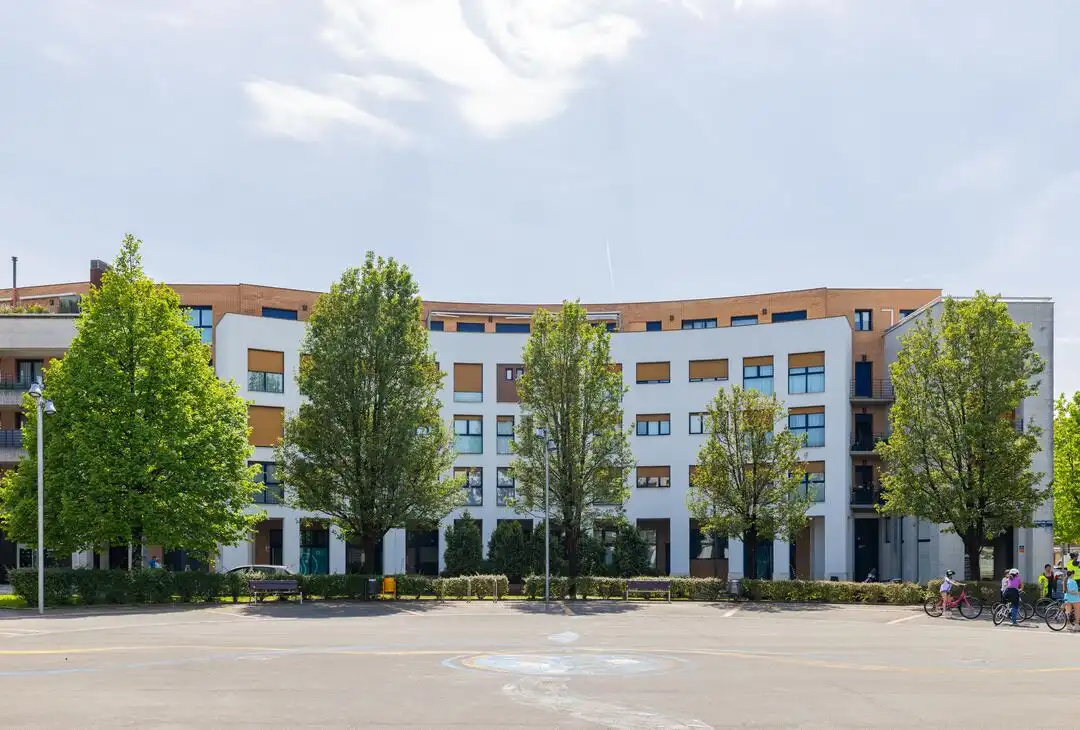 Außenansicht von Wohnung zum Verkauf in Irun  mit Heizung