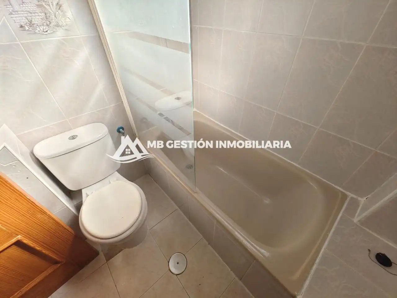 Bany de Pis en venda en Móstoles amb Calefacció, Terrassa i Traster