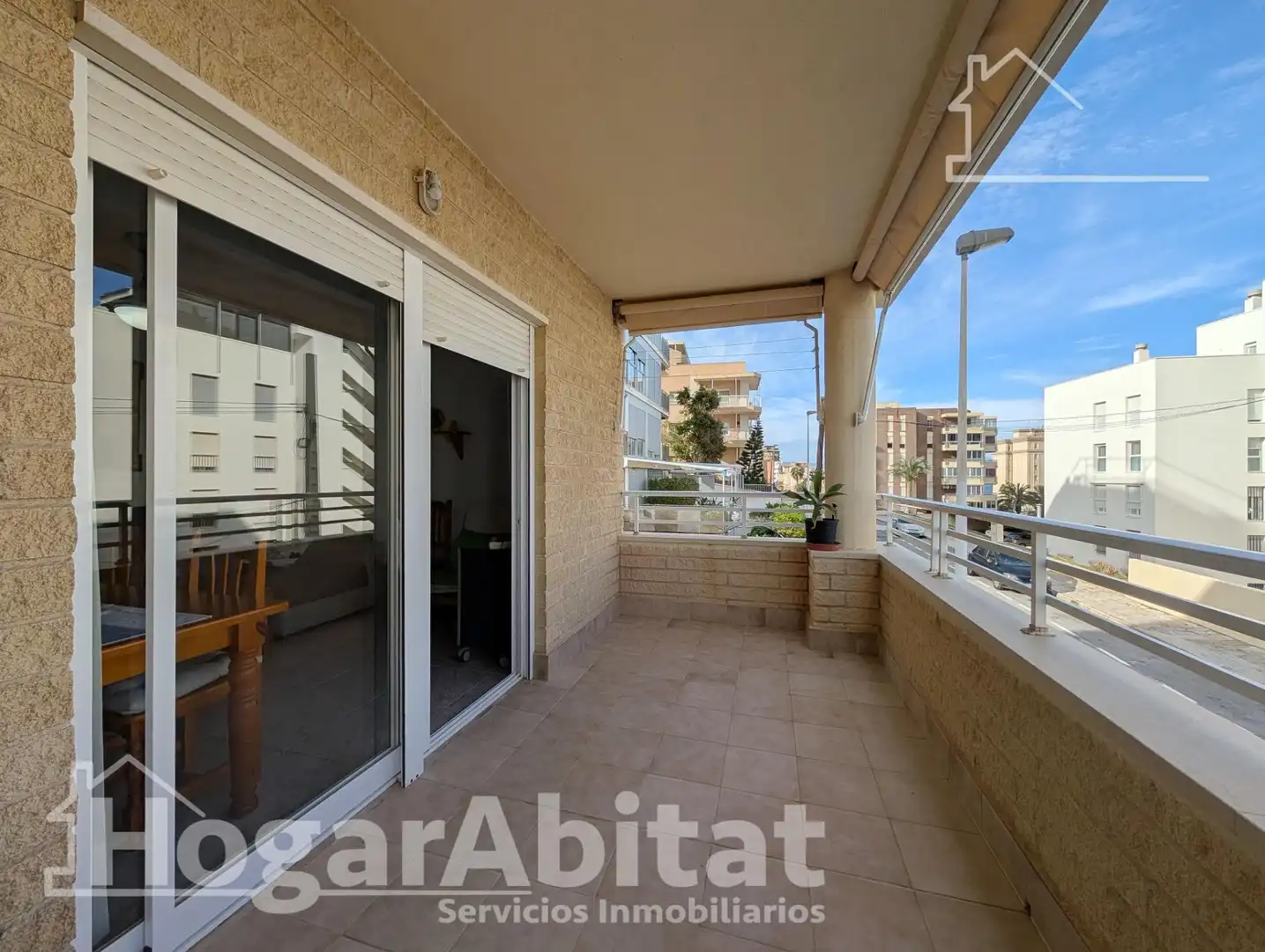 Vista exterior de Pis en venda en Elche / Elx amb Calefacció, Terrassa i Traster