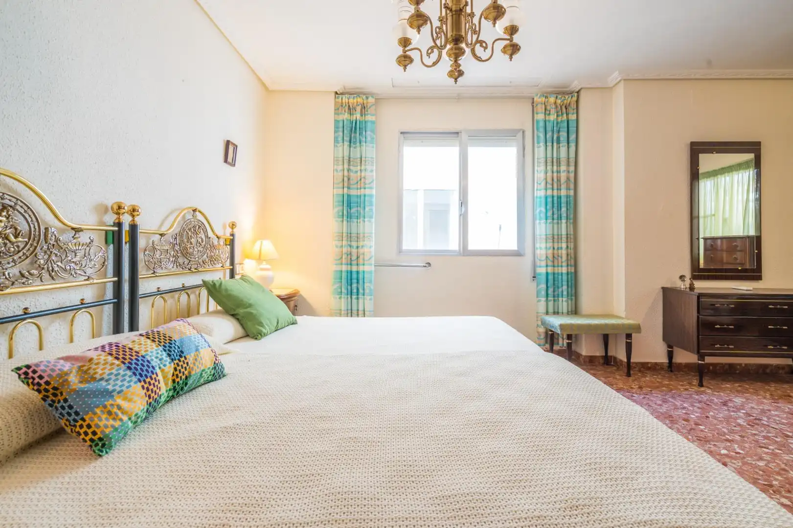 Habitación de Casa adosada en venta en Sagunto / Sagunt con Terraza
