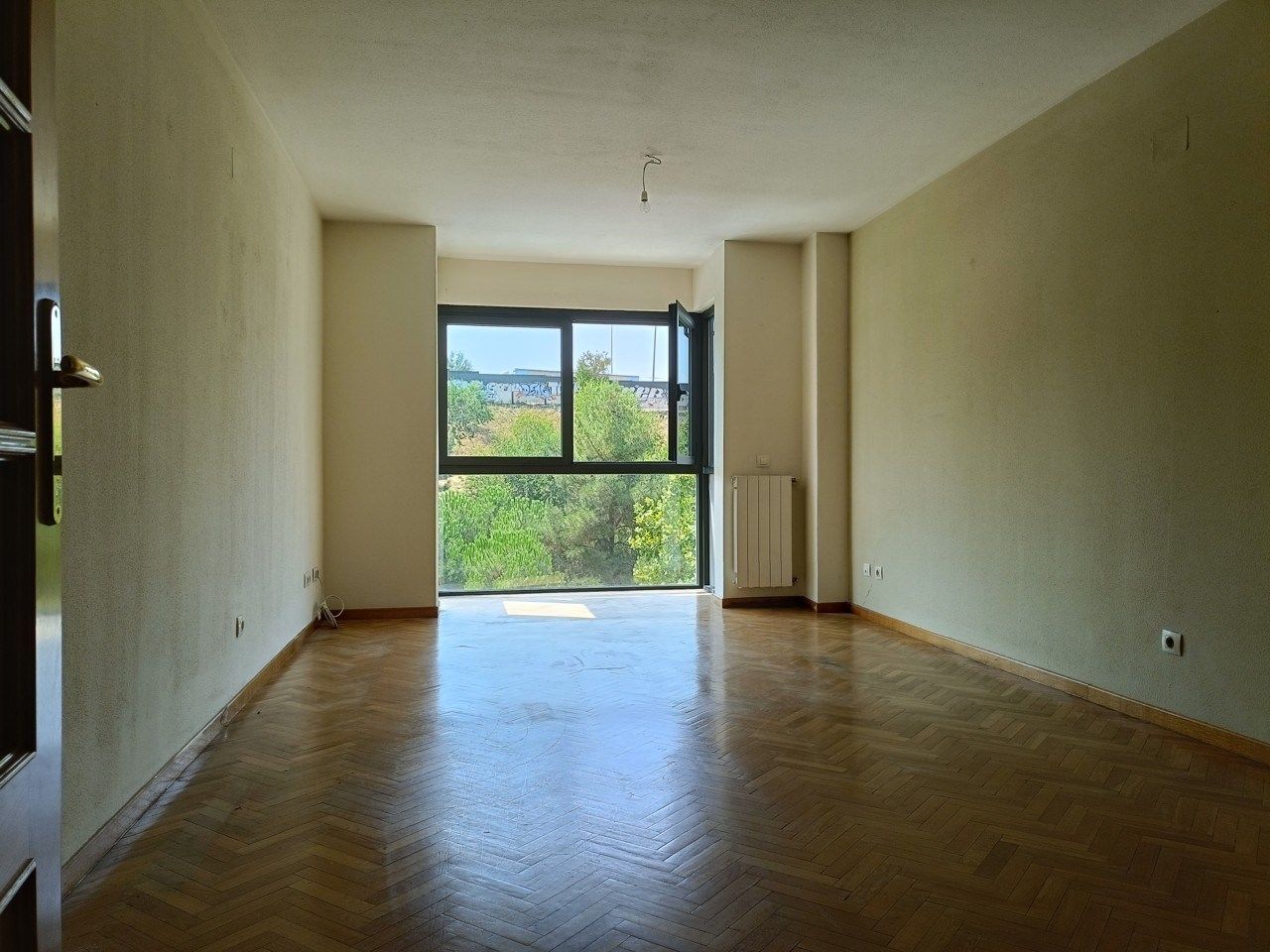Living room of Flat to rent in  Madrid Capital  with Heating, Parquet flooring and Oven