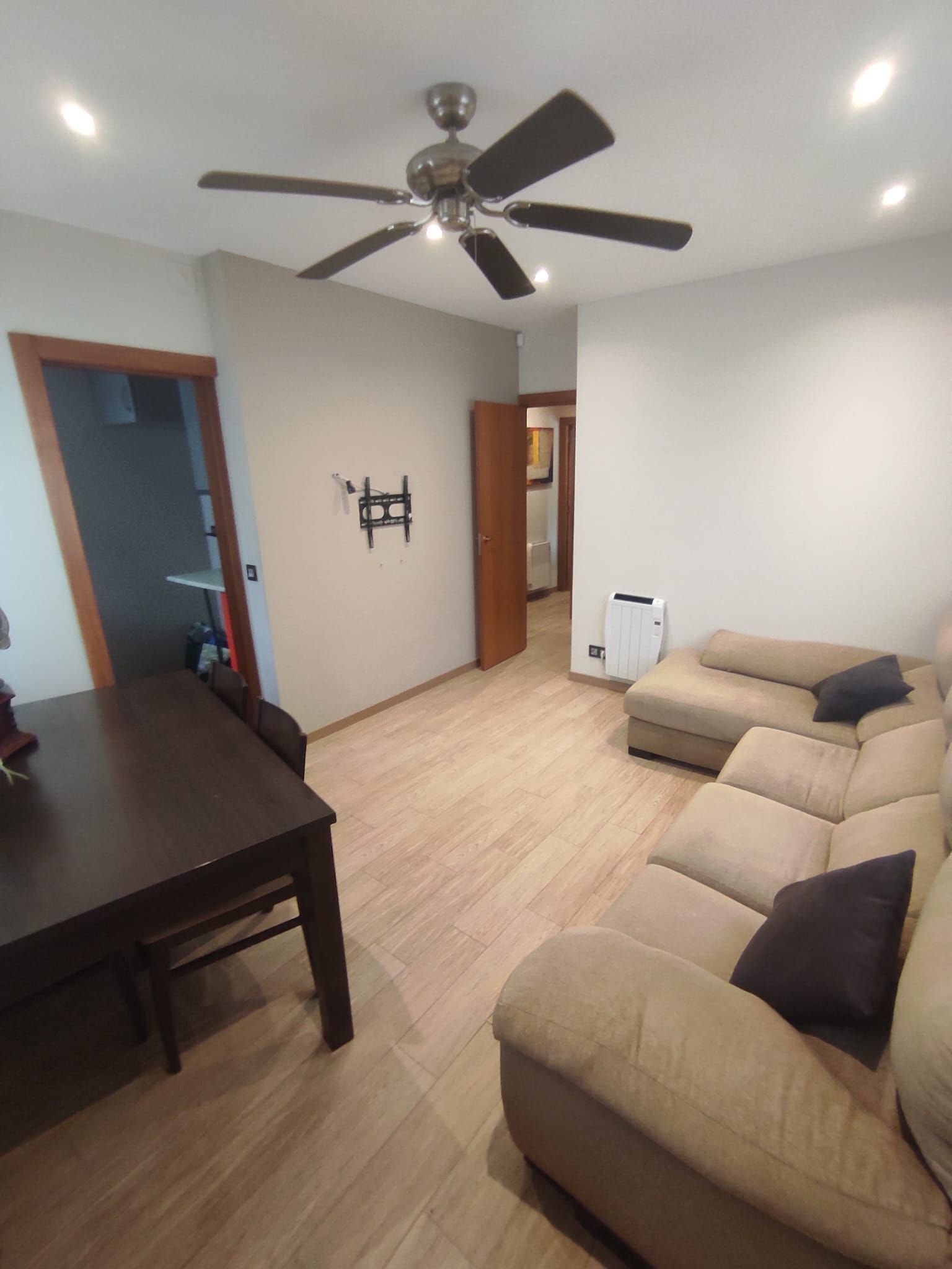 Sala d'estar de Pis de lloguer en Lloret de Mar amb Calefacció