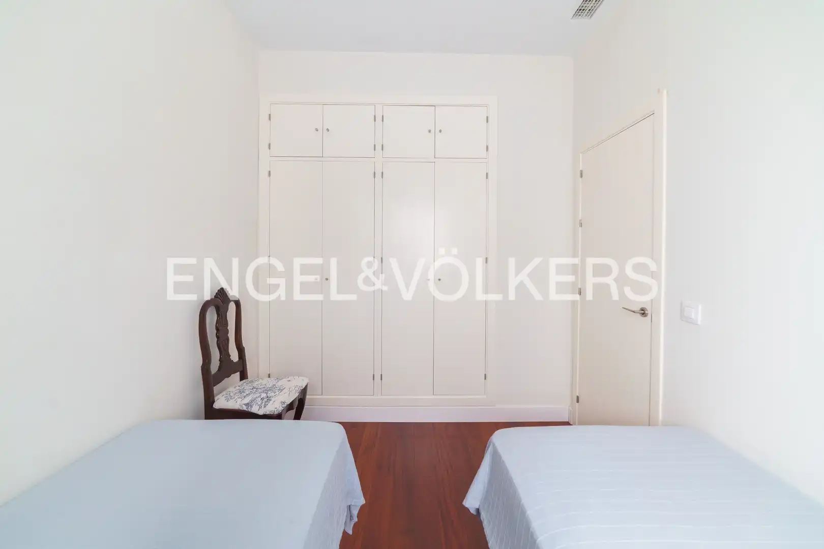 Schlafzimmer von Wohnung zum Verkauf in Cádiz mit Heizung und Balkon