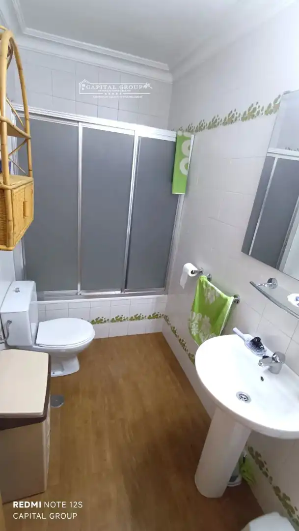Baño de Piso de alquiler en Punta Umbría con Aire acondicionado, Terraza y Amueblado