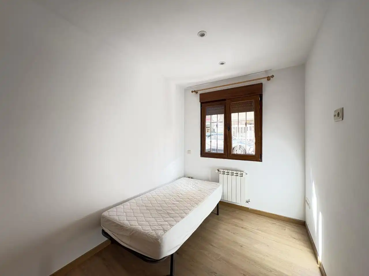 Ground floor for rent in Calle Juan Carlos I, Casco Antiguo