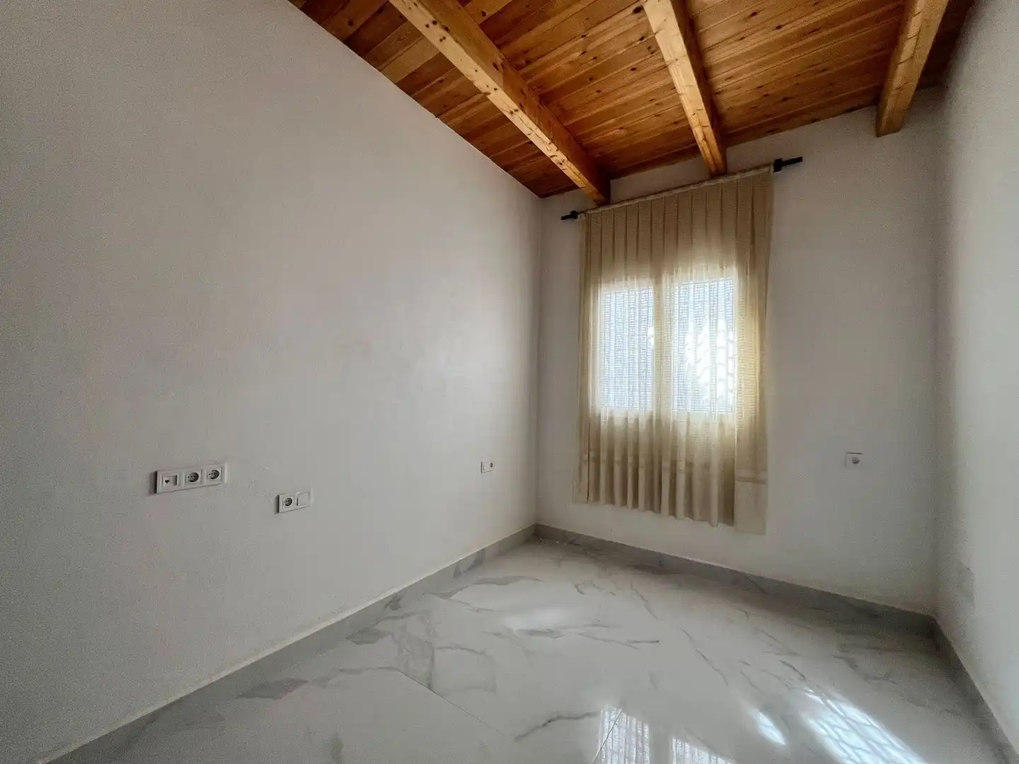 Dormitori de Casa o xalet en venda en Orihuela amb Aire condicionat, Jardí privat i Terrassa