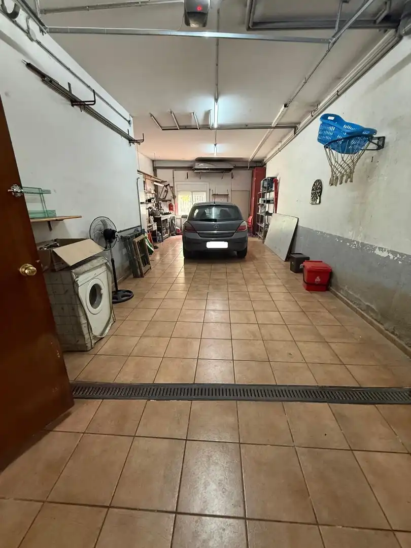 Aparcament de Casa adosada en venda en Cardedeu amb Aire condicionat, Calefacció i Terrassa