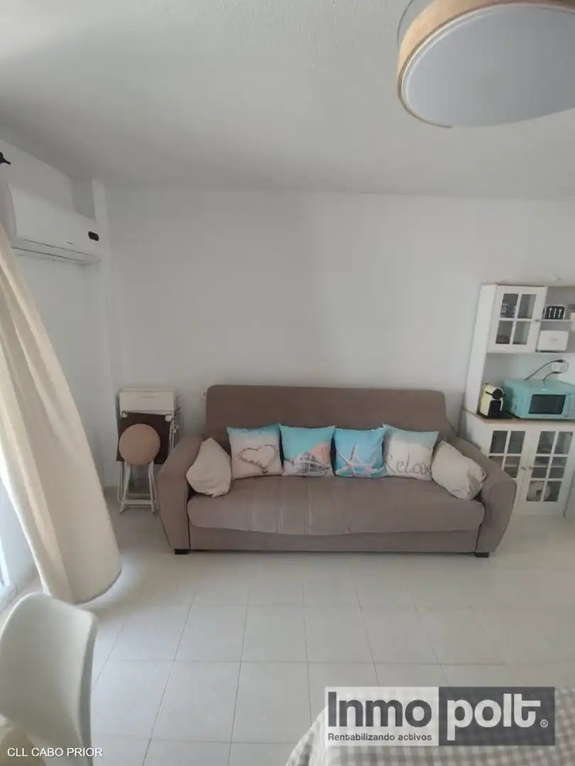 Sala de estar de Estudio de alquiler en Mazarrón con Aire acondicionado, Amueblado y Horno