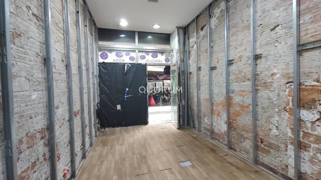 Local comercial en Alquiler en Calle Egaña en Alhóndiga