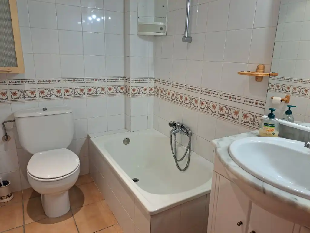 Baño de Dúplex en venta en Fígols con Calefacción, Parquet y Trastero