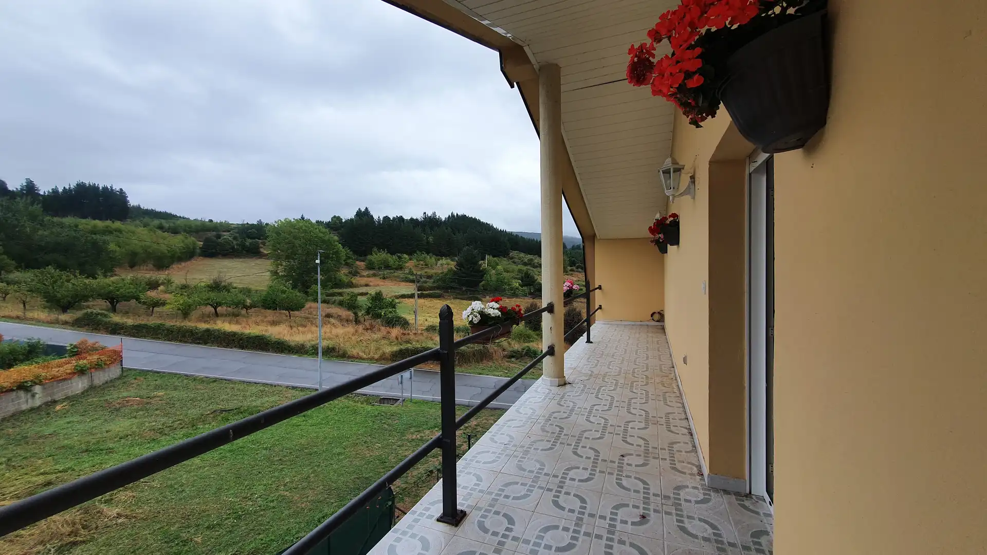 Terraza de Casa o chalet en venta en Vega de Espinareda con Calefacción, Jardín privado y Terraza
