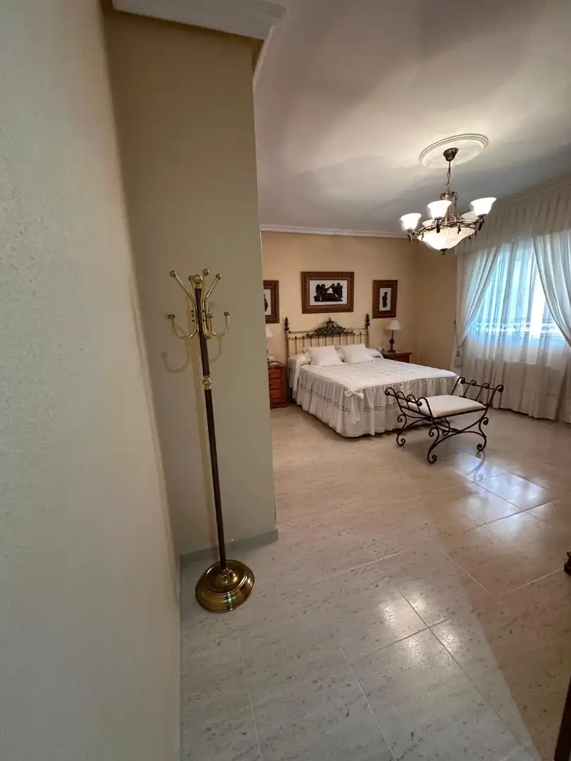 Habitación de Casa o chalet en venta en Mutxamel con Aire acondicionado, Calefacción y Jardín privado