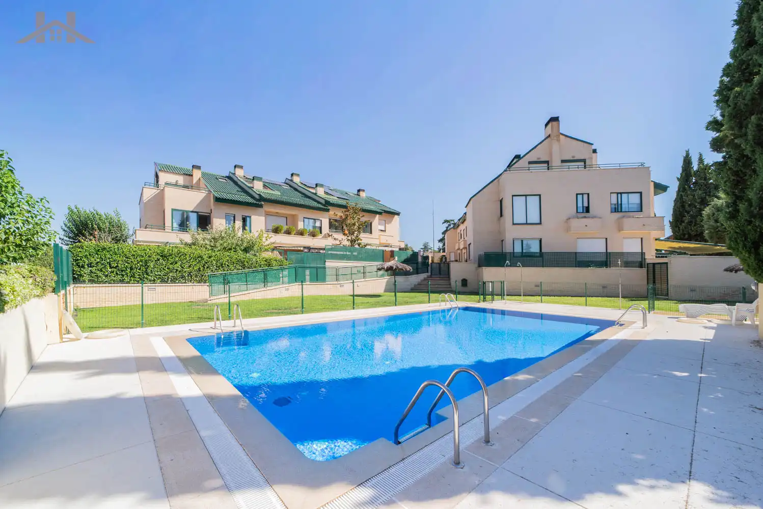 Piscina de Casa o xalet en venda en Pozuelo de Alarcón amb Aire condicionat, Calefacció i Jardí privat