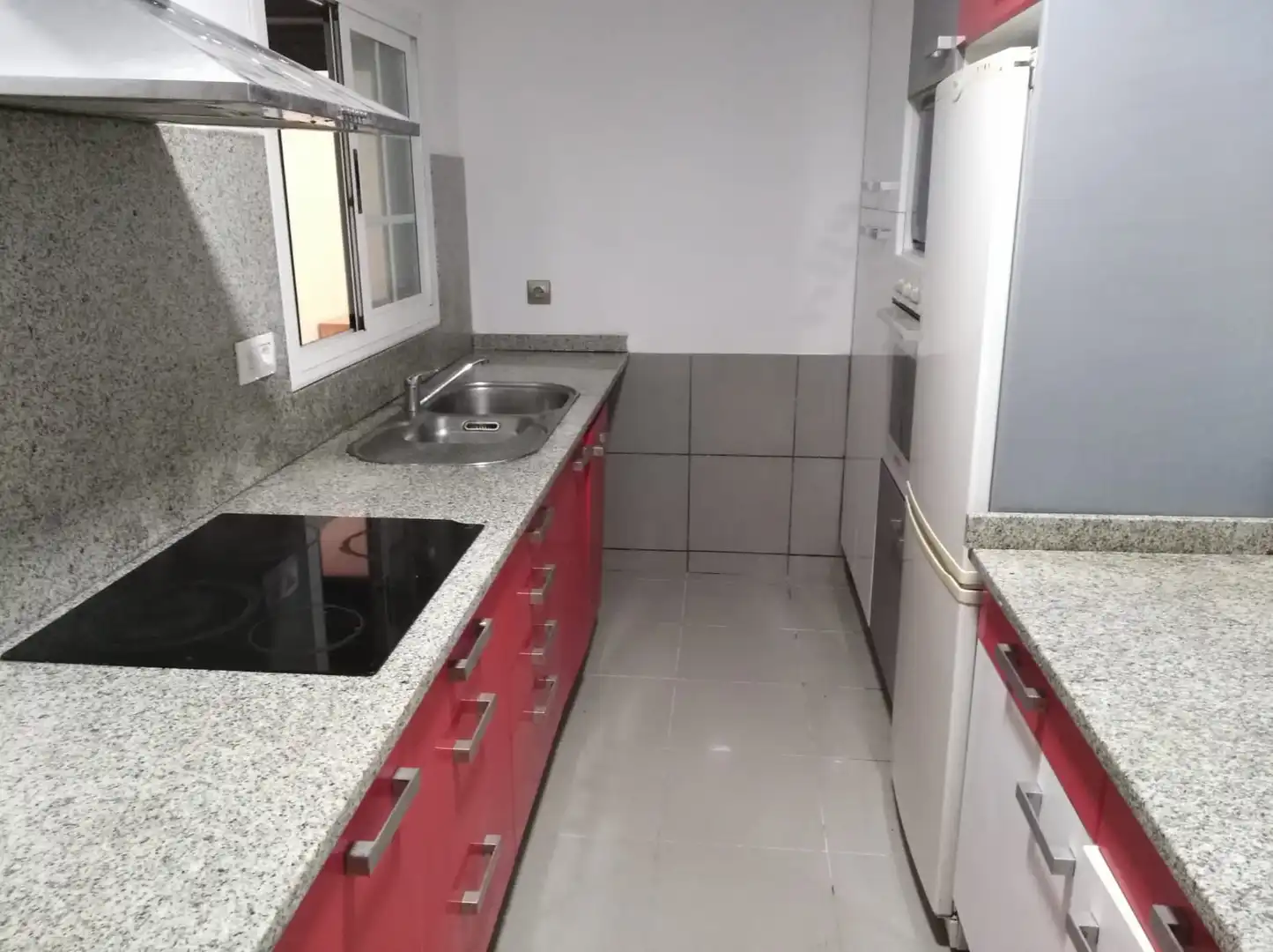 Cocina de Piso en venta en Girona con Terraza y Amueblado