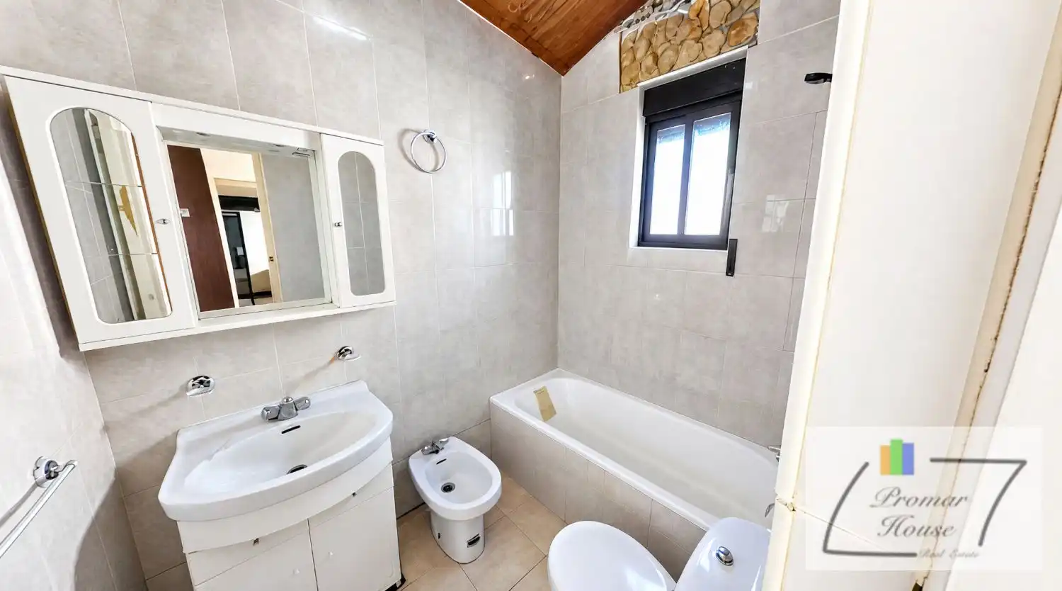 Bathroom of Houses for sale in Monsalupe