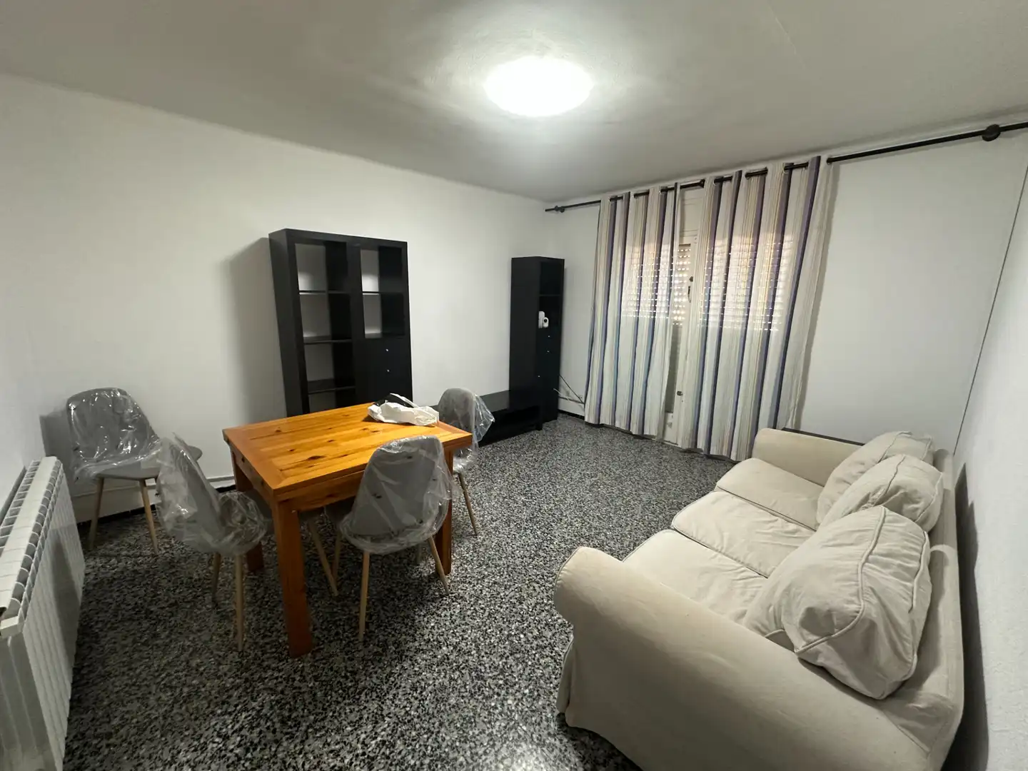 Flat for rent in Girona  with Furnished, Oven and Washing machine
