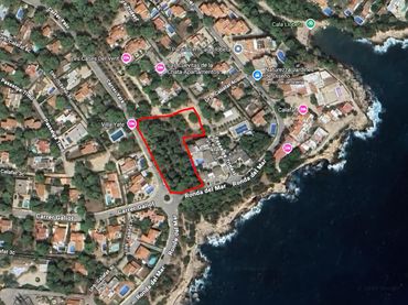 Terrenys i solars en venda a C/Iot
