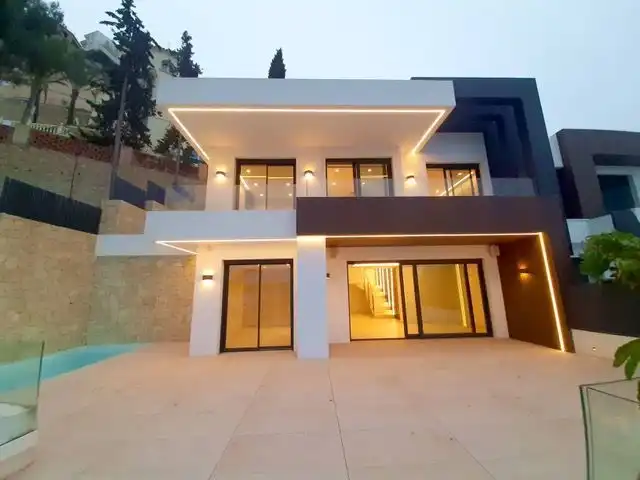 Exterior view of Duplexes for sale in Benidorm  with Air Conditioner and Swimming Pool