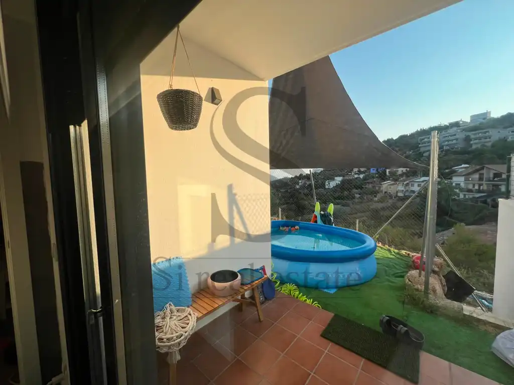 Piscina de Casa adosada en venta en Calafell con Calefacción, Jardín privado y Parquet