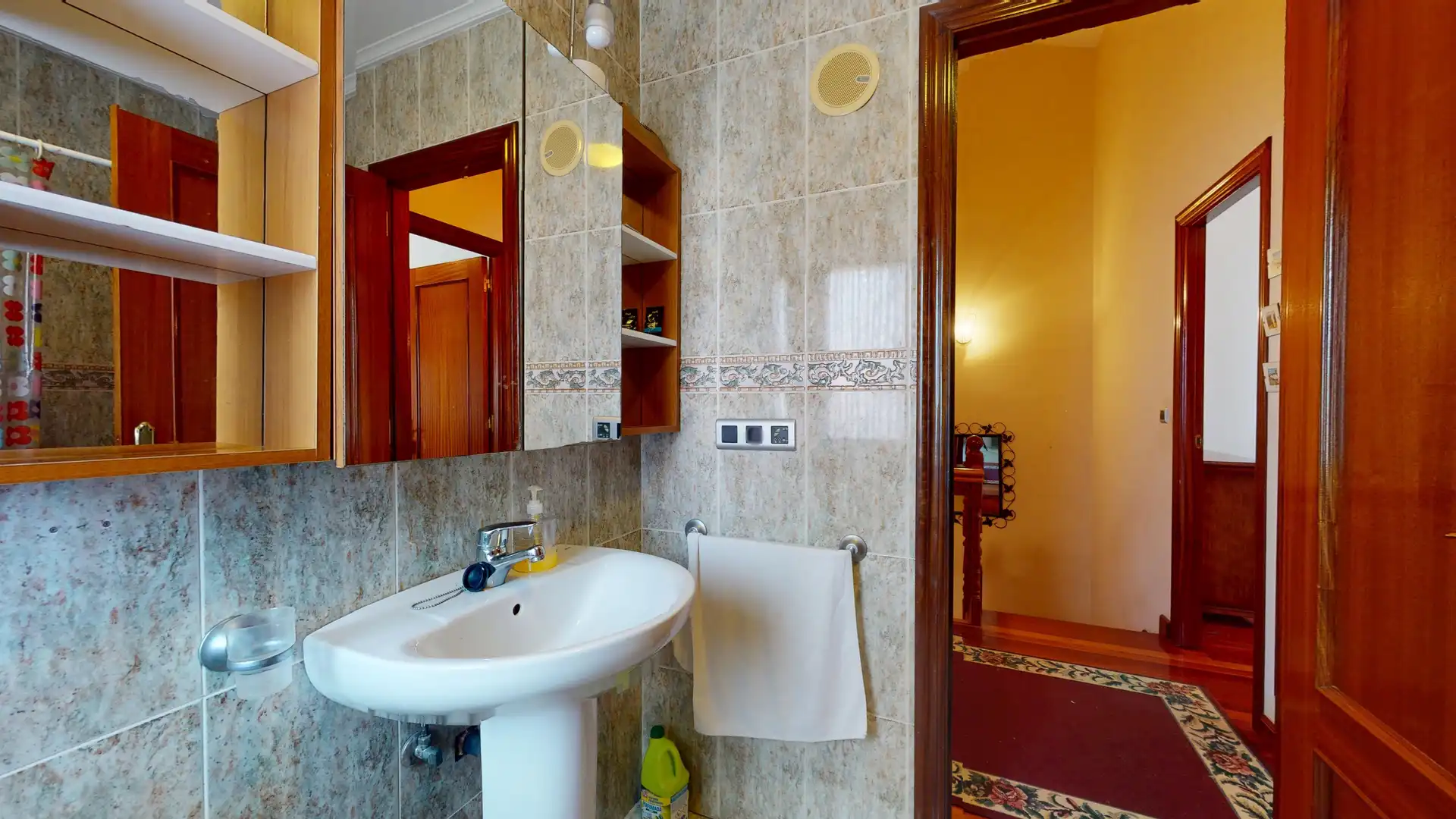 Baño de Casa o chalet en venta en Castro-Urdiales con Calefacción, Terraza y Trastero