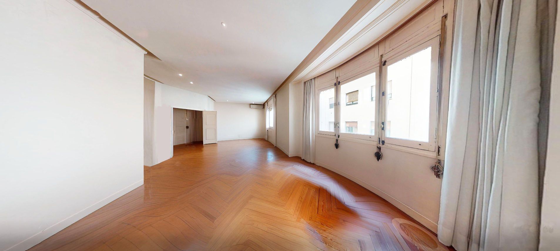 Living room of Flat for sale in  Madrid Capital  with Air Conditioner, Heating and Storage room