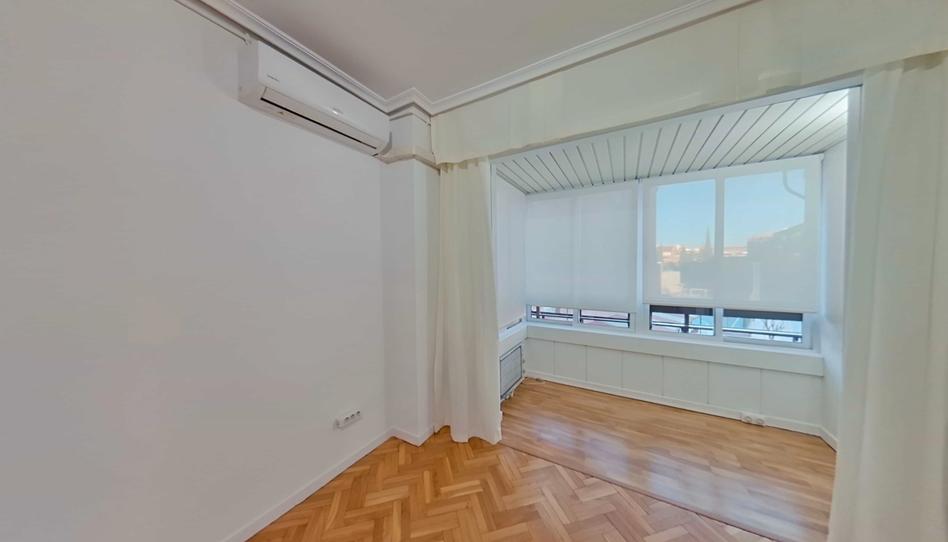Photo 1 of Flat to rent in Calle de Santa Engracia, Almagro, Madrid