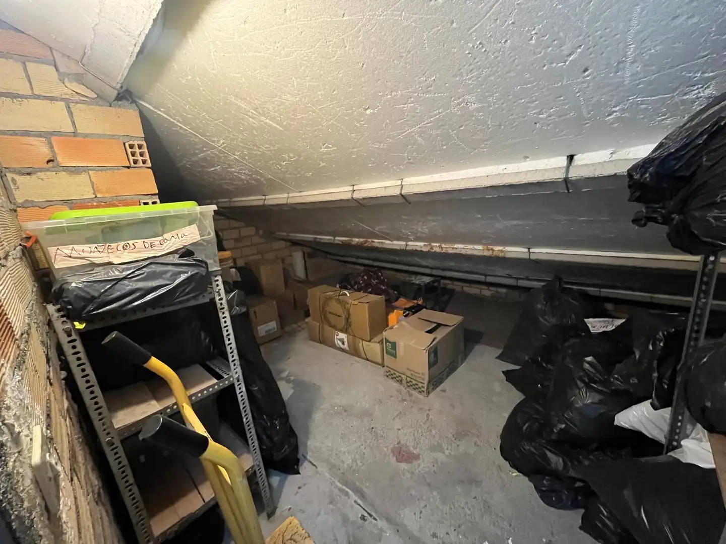 Flat for sale in Vigo   with Storage room