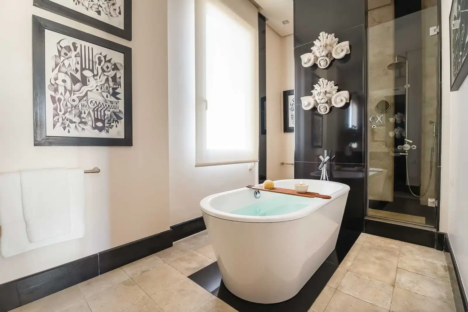 Baño de Apartamento de alquiler en Madrid con Aire acondicionado, Calefacción y Amueblado