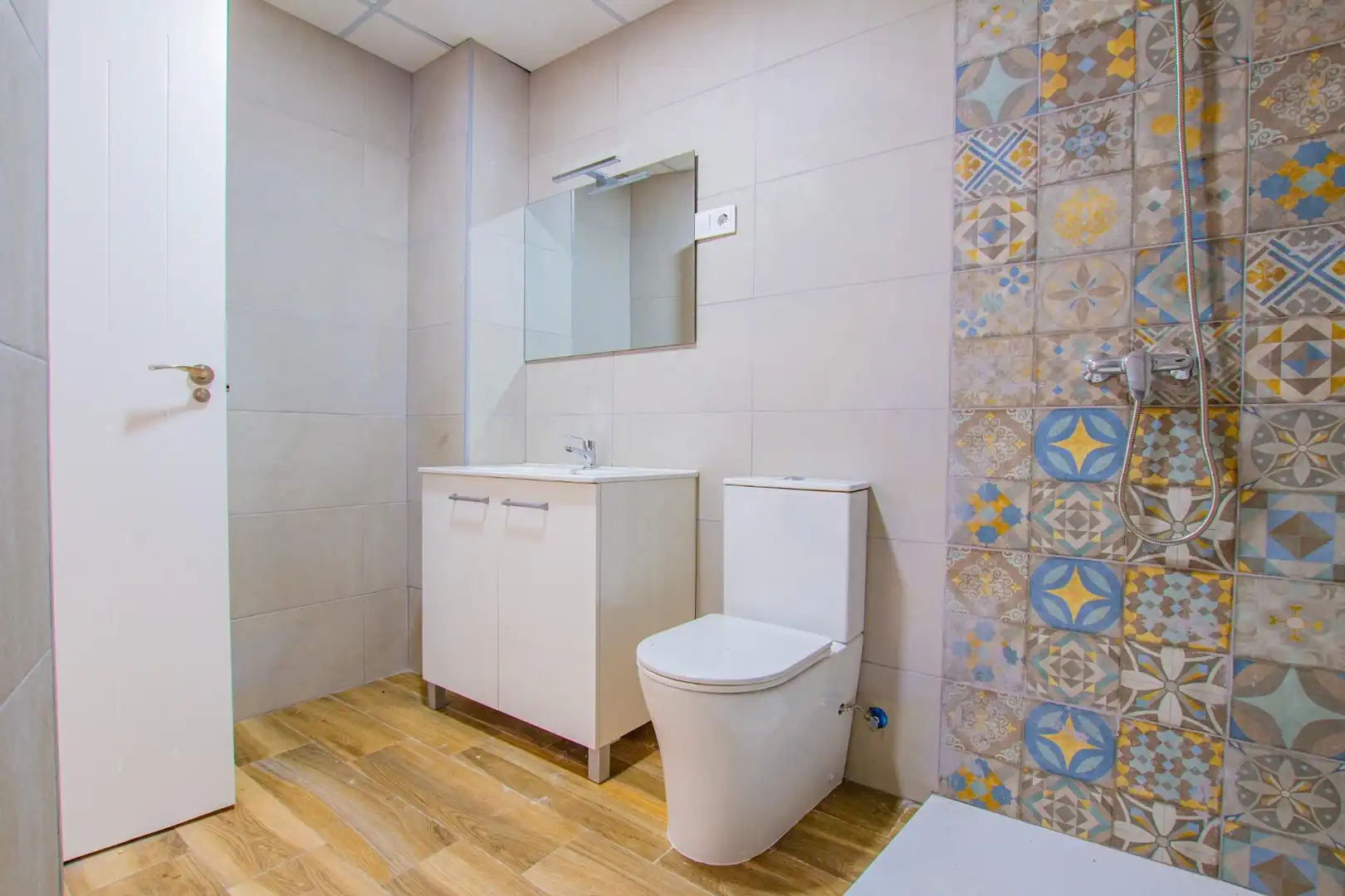 Ground floor for sale in Casco Antiguo, imagen 8