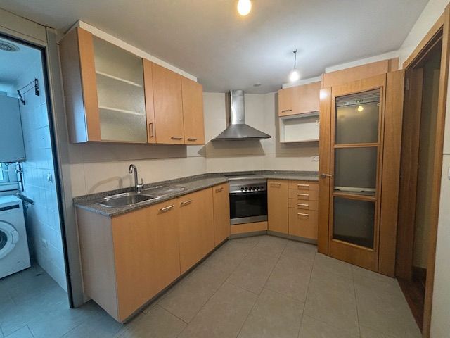 Cocina de Apartamento de alquiler en Narón con Calefacción, Parquet y Trastero