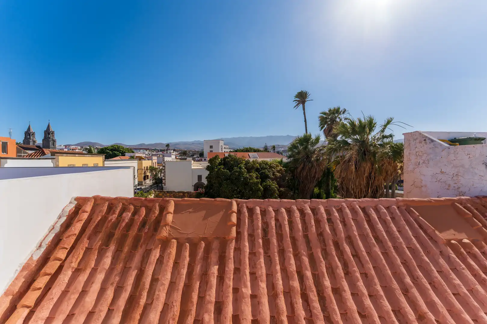Vista exterior de Casa adosada en venda en Telde amb Aire condicionat i Calefacció