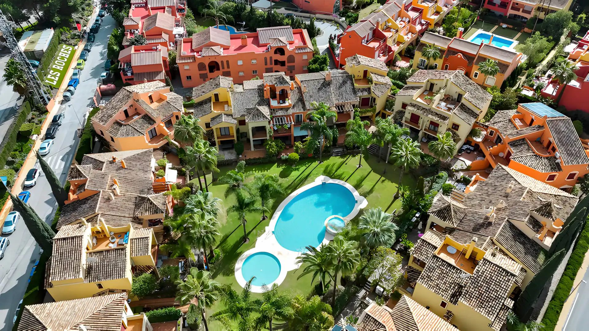 Adossat amb piscina en venda a Milla de Oro, imagen 26