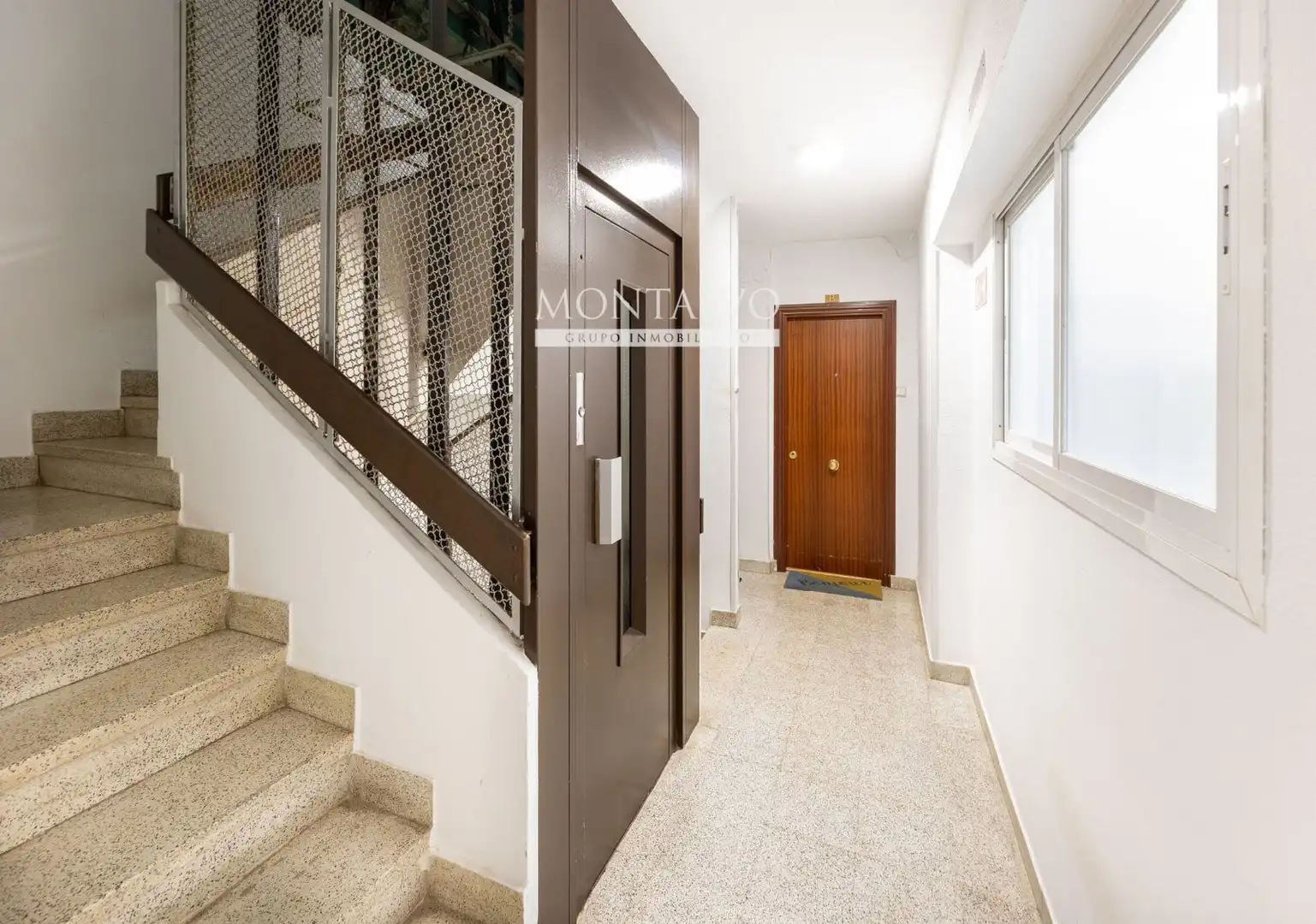 Flat for sale in Granada  with Heating