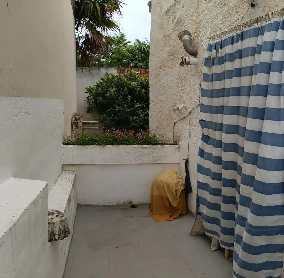 Terrassa de Casa o xalet en venda en Sabiñán amb Jardí privat, Terrassa i Moblat