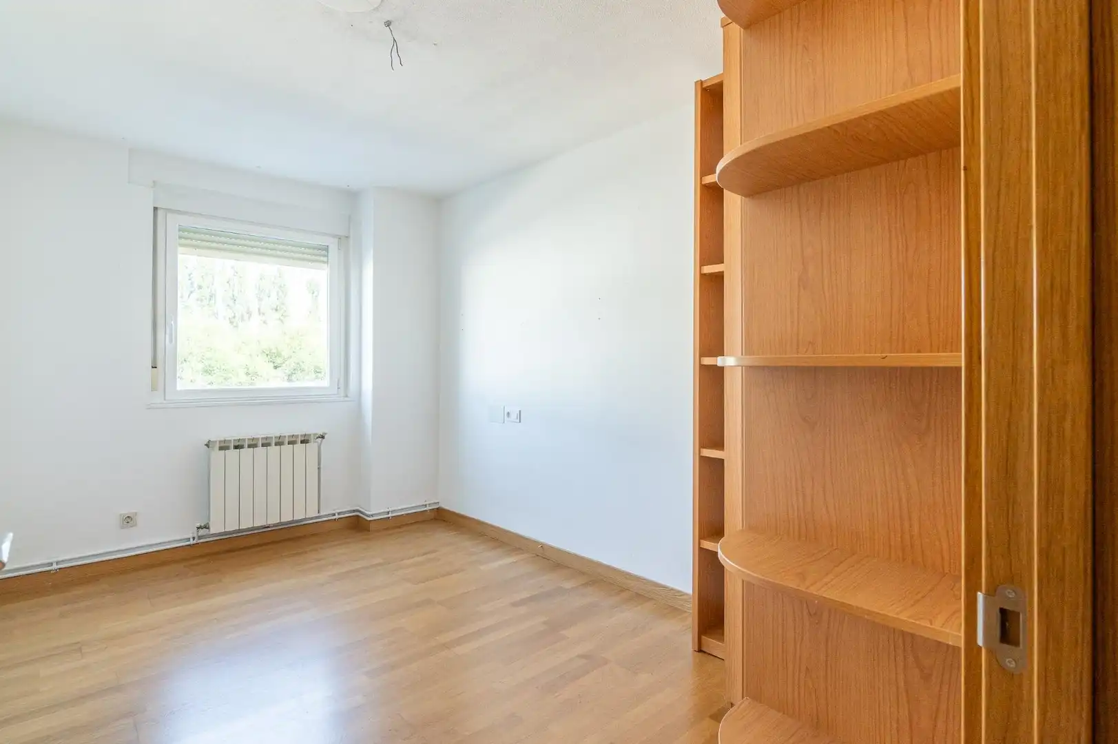 Flat for sale in Calle del Lago, Mendillorri
