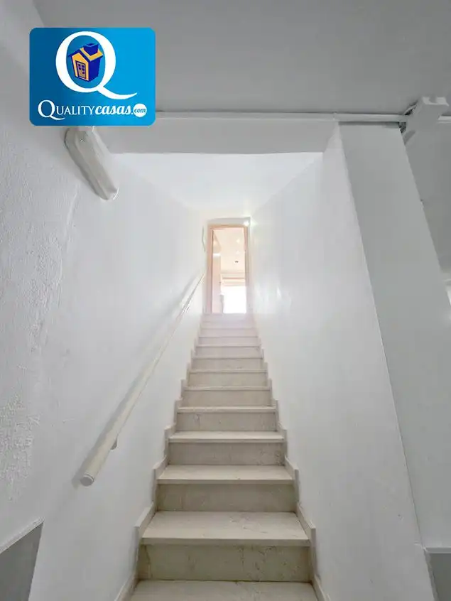 Casa o xalet en venda en Alicante / Alacant amb Aire condicionat, Terrassa i Piscina comunitària