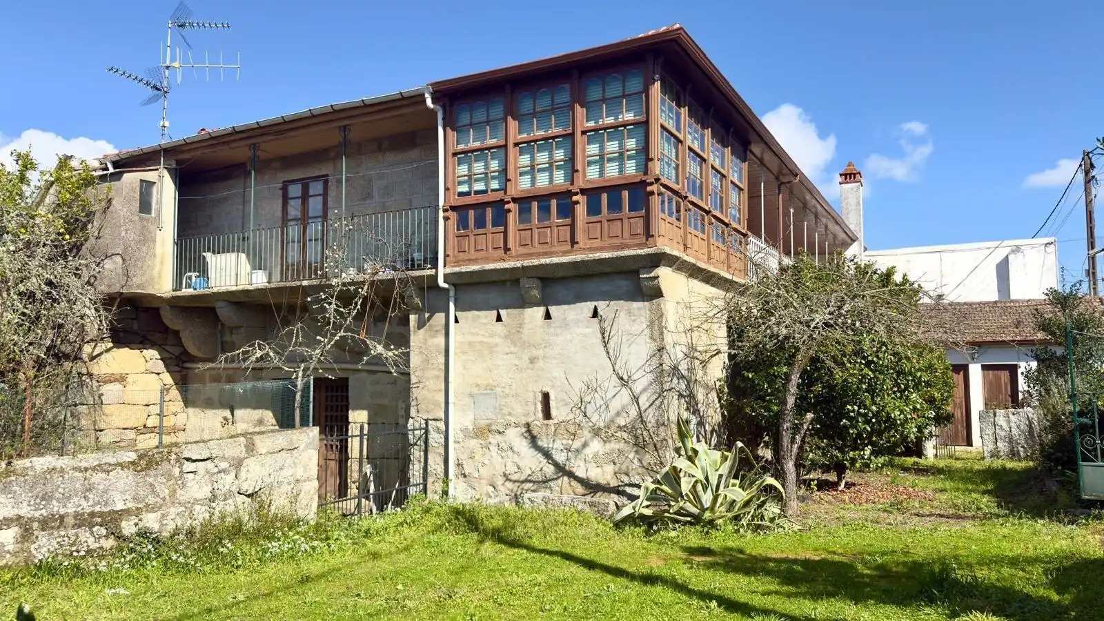 Vista exterior de Finca rústica en venta en Cenlle con Jardín privado, Terraza y Trastero