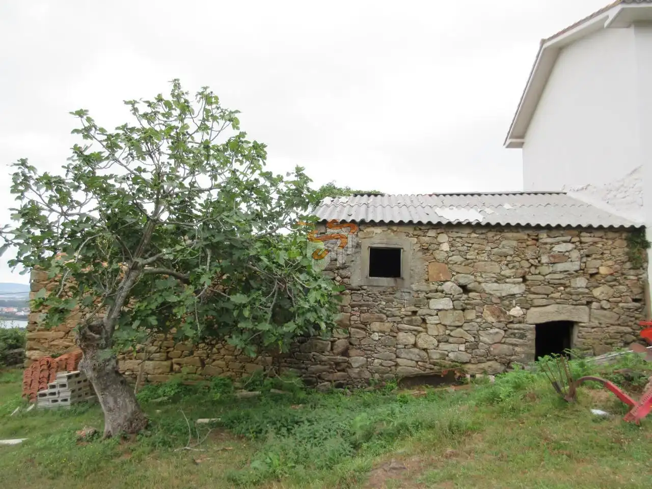 Casa rústica amb jardí en venda a Neda, imagen 2