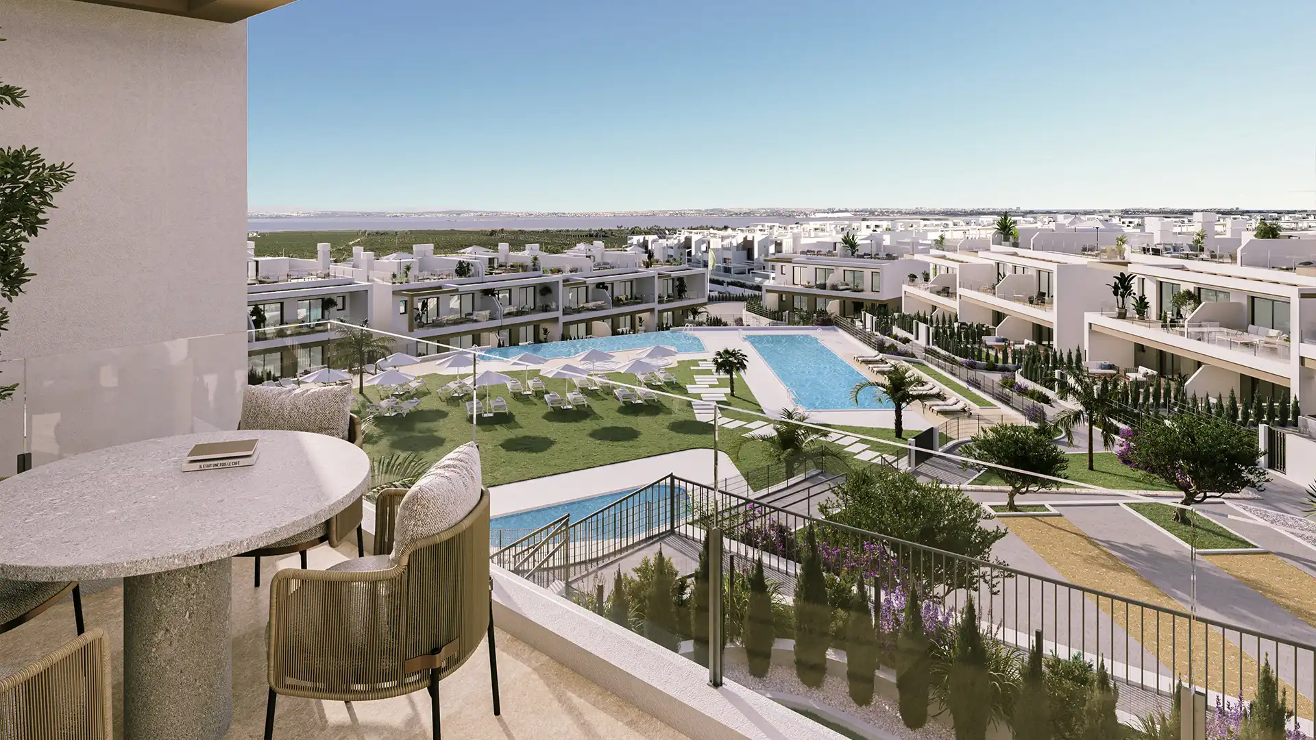 Bungalow con piscina en venta en Los Balcones - Los Altos, imagen 2