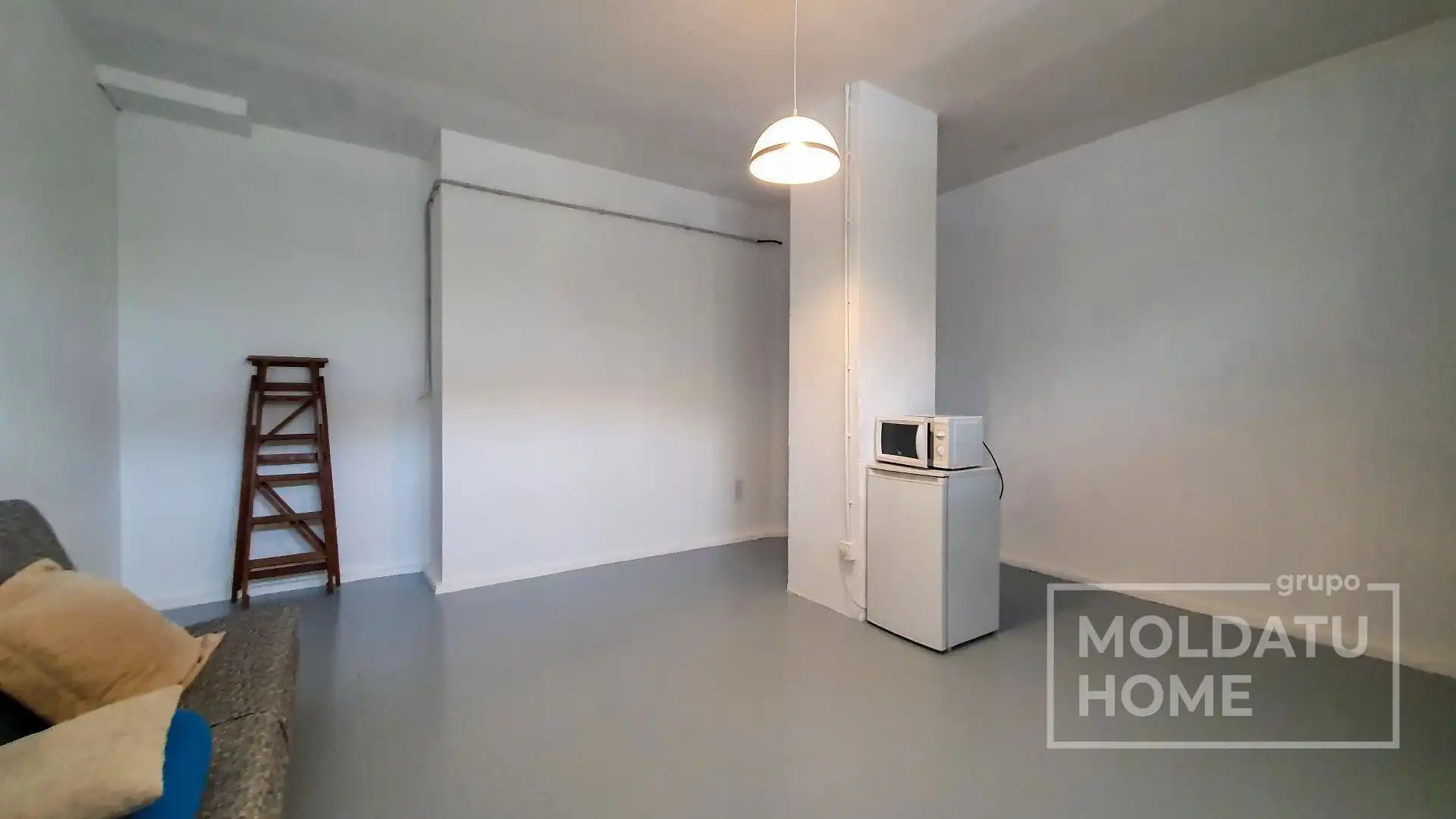Sala de estar de Local en venta en Irun  con Aire acondicionado