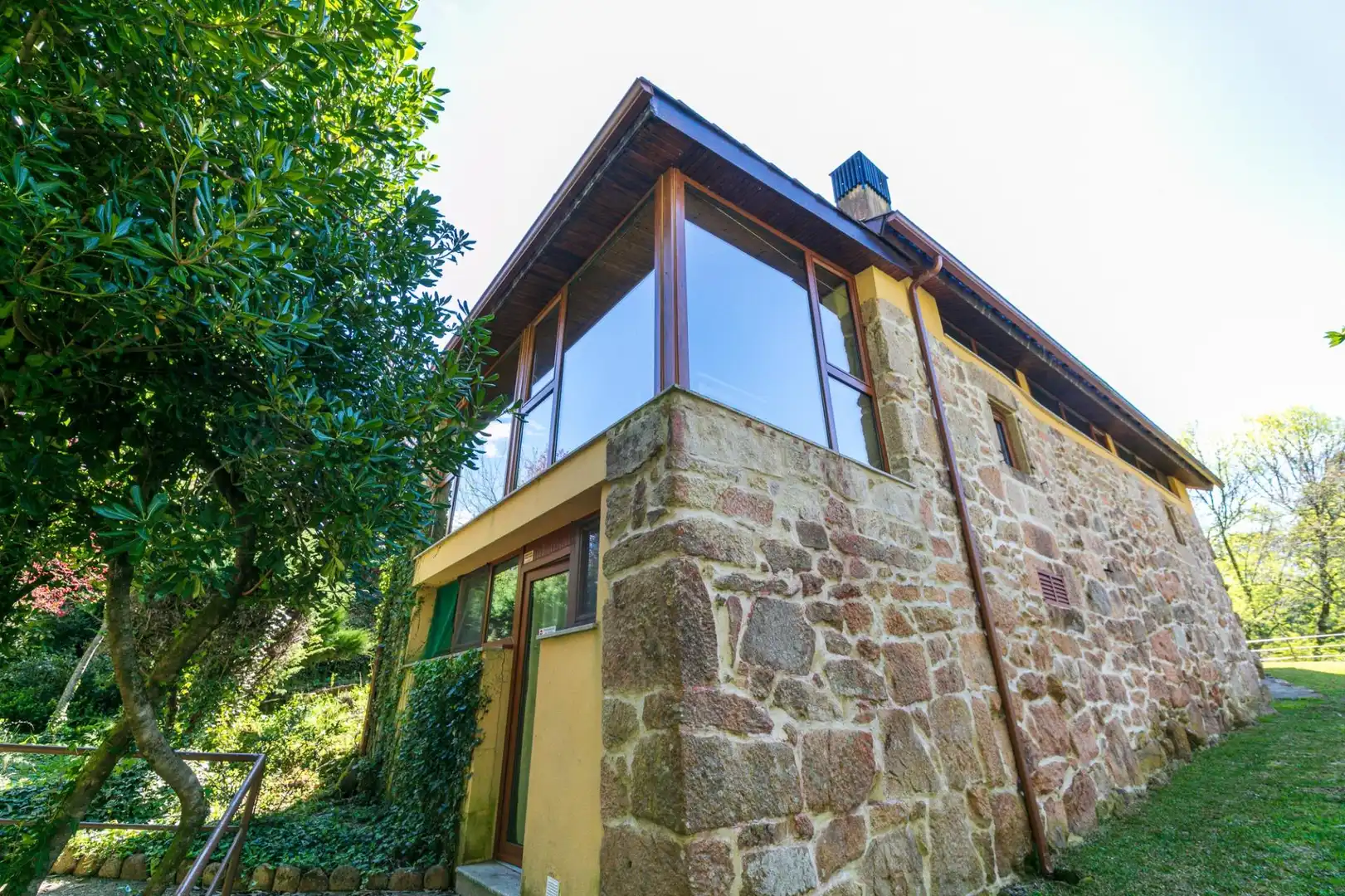 Exterior view of Houses for sale in Arbo  with Heating, Private garden and Storage room