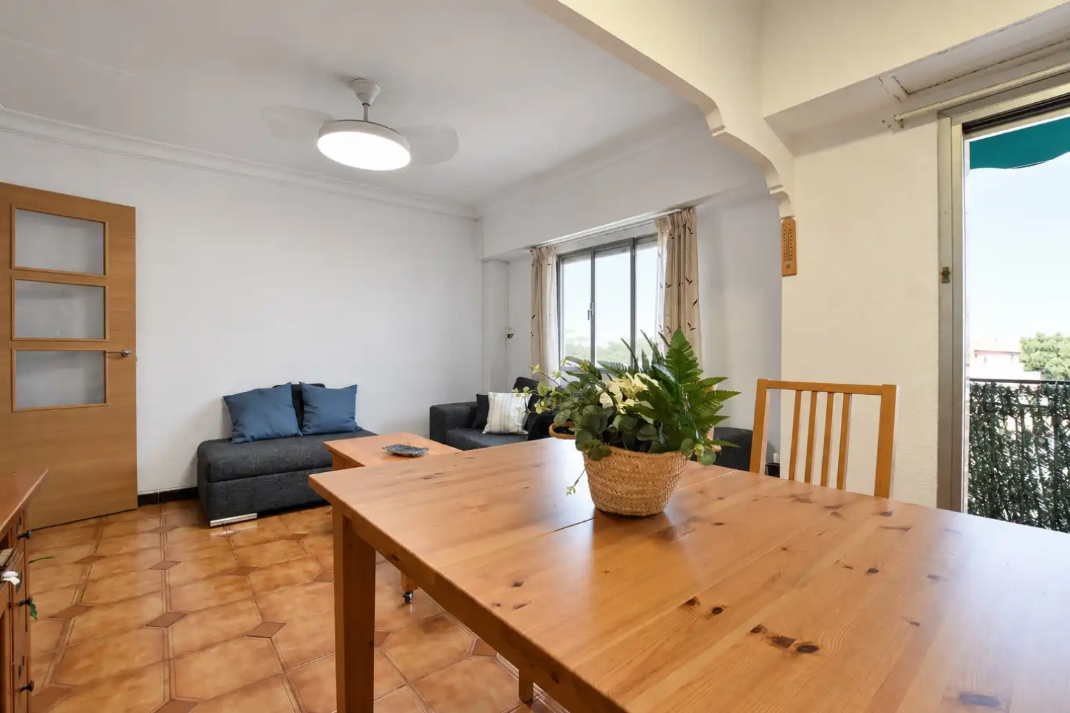 Living room of Flat for sale in Rafelbuñol / Rafelbunyol  with Air Conditioner, Storage room and Balcony