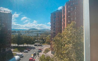 Vista exterior de Pis en venda en Vitoria - Gasteiz amb Moblat