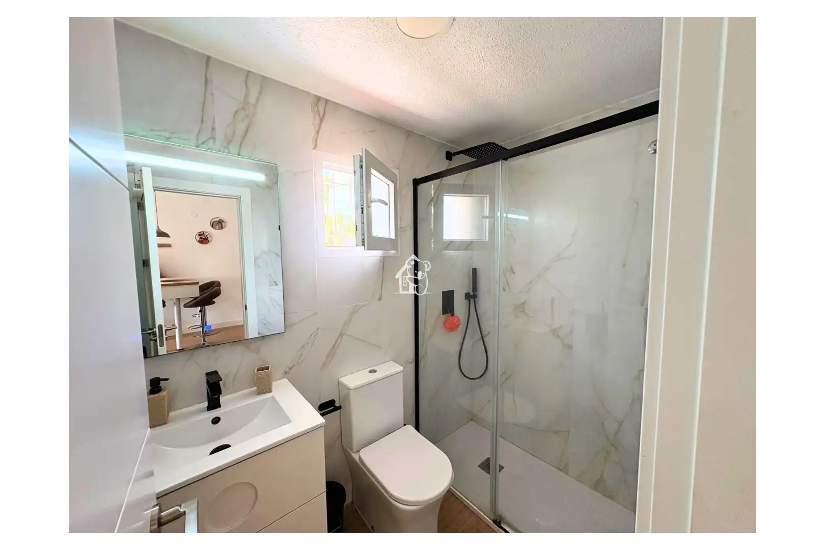 Bathroom of Ground floor for rent in Torrevieja  with Air Conditioner, Private garden and Terrace
