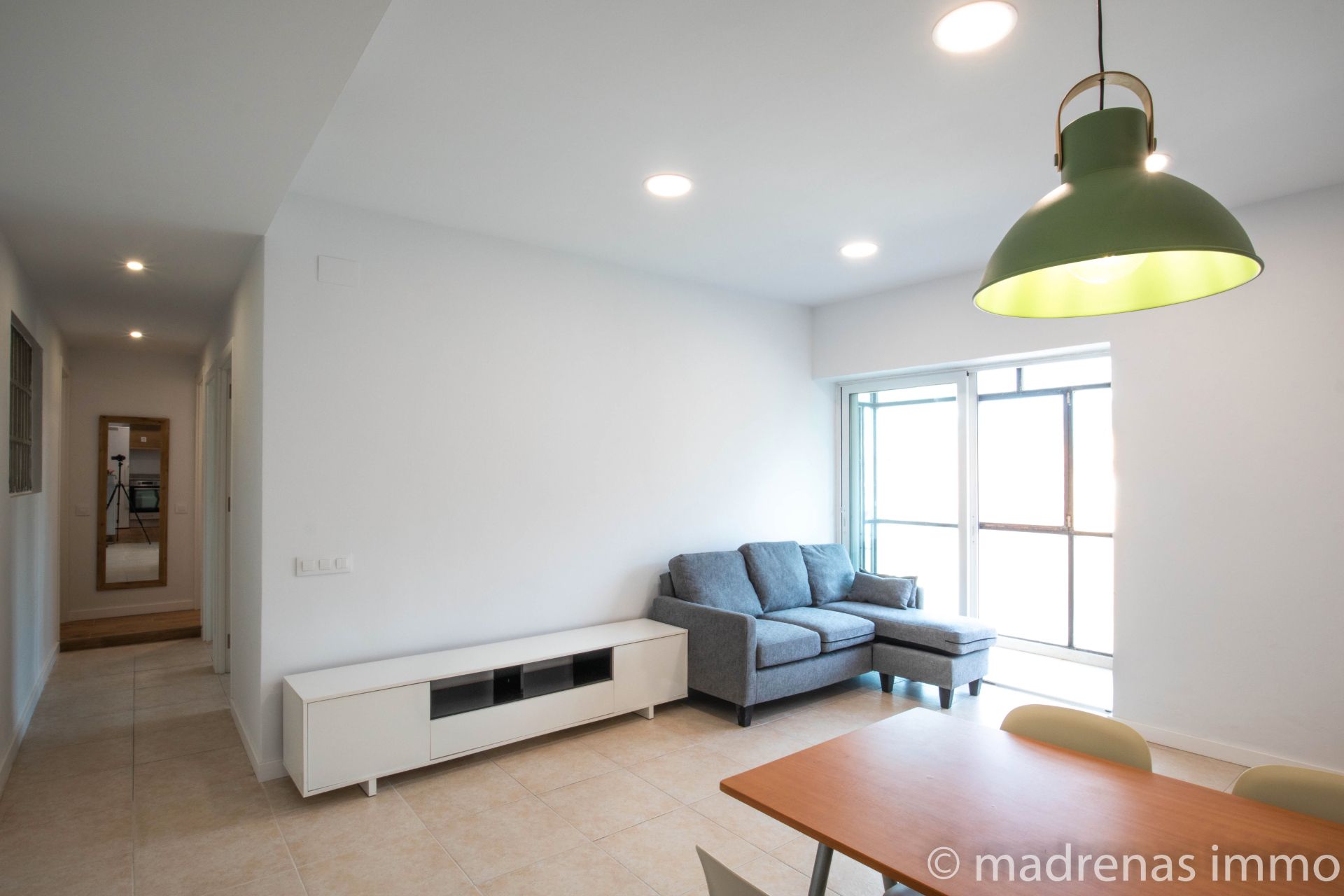Living room of Flat to rent in Girona Capital  with Air Conditioner, Heating and Furnished