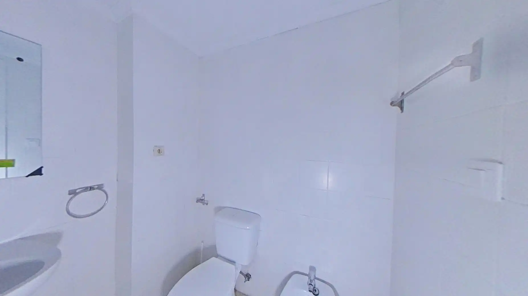 Baño de Piso en venta en Alicante / Alacant