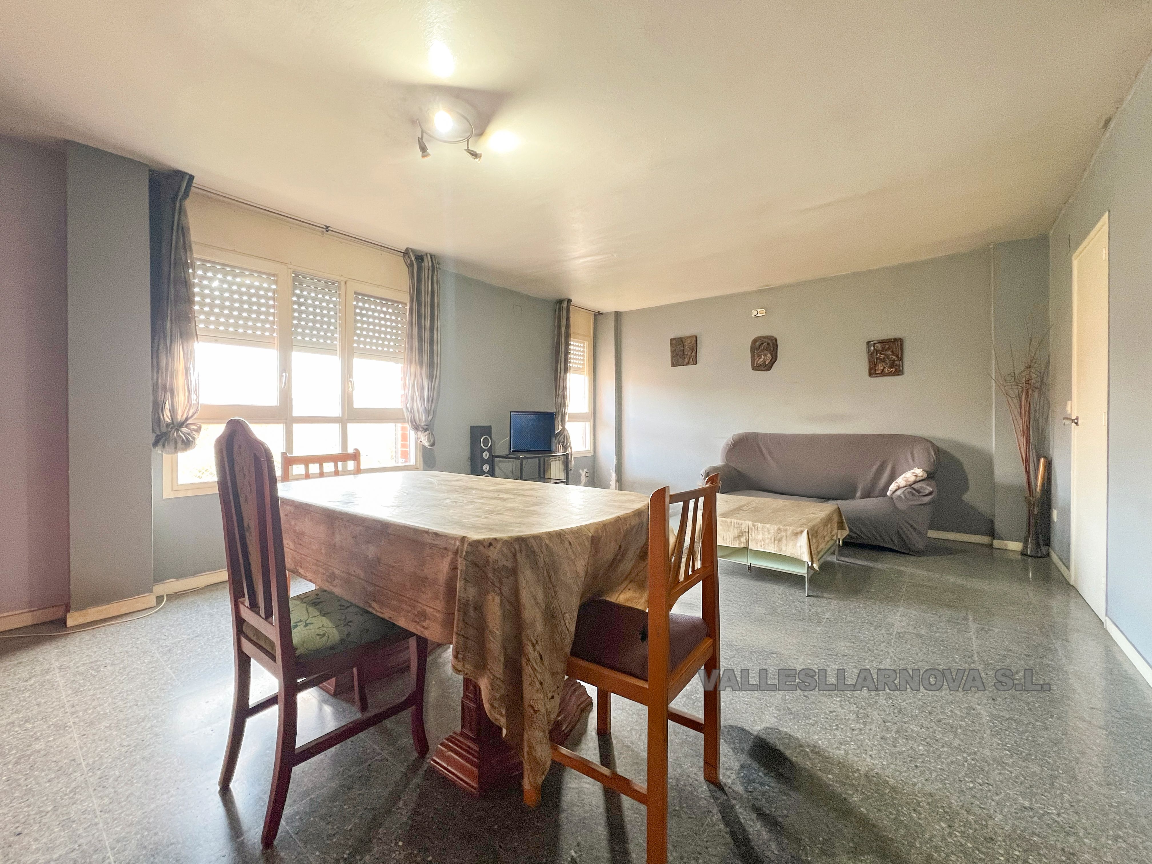 Menjador de Pis en venda en Mollet del Vallès amb Calefacció