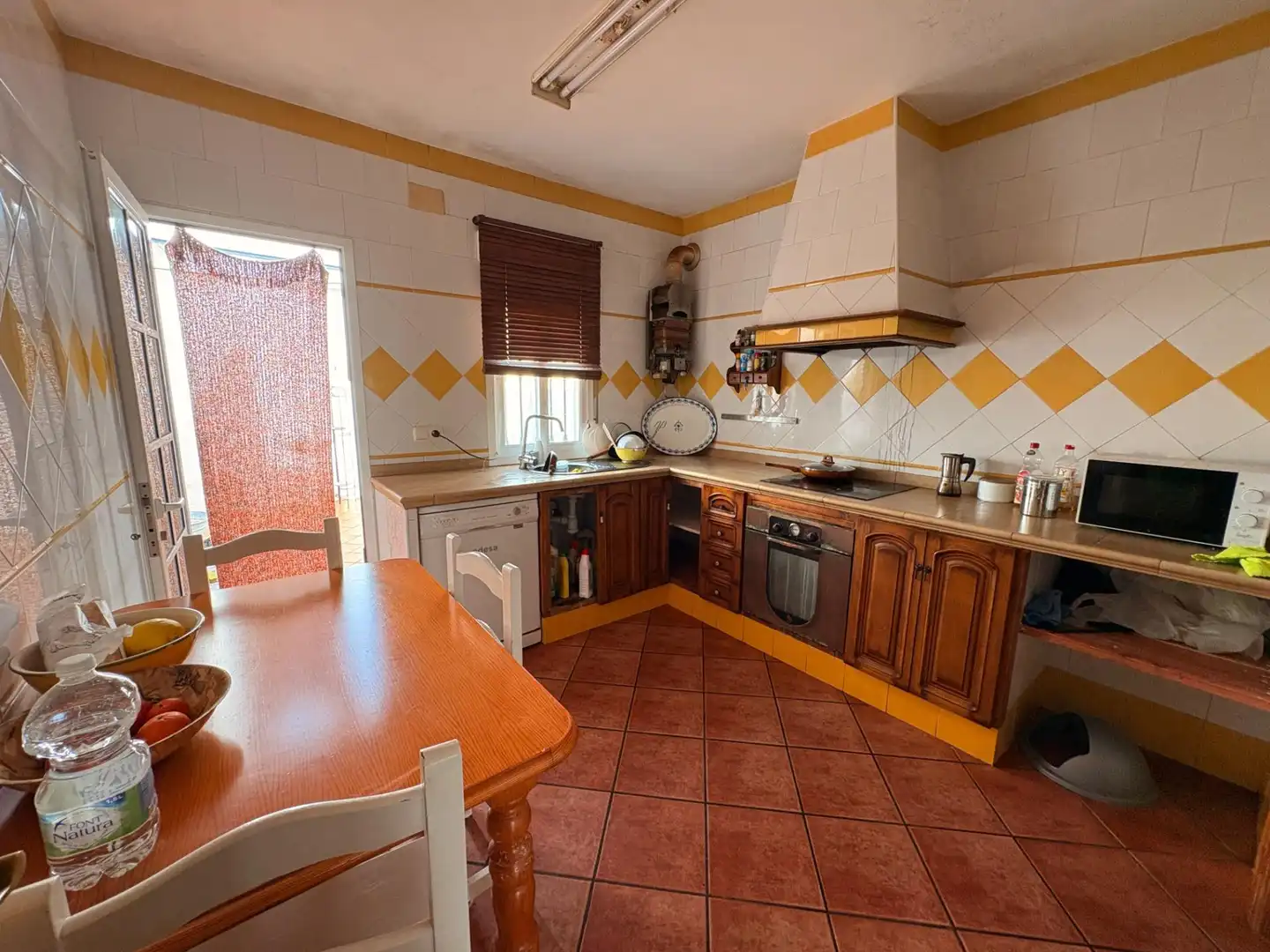 Cuina de Casa o xalet en venda en Ayamonte amb Aire condicionat, Jardí privat i Terrassa