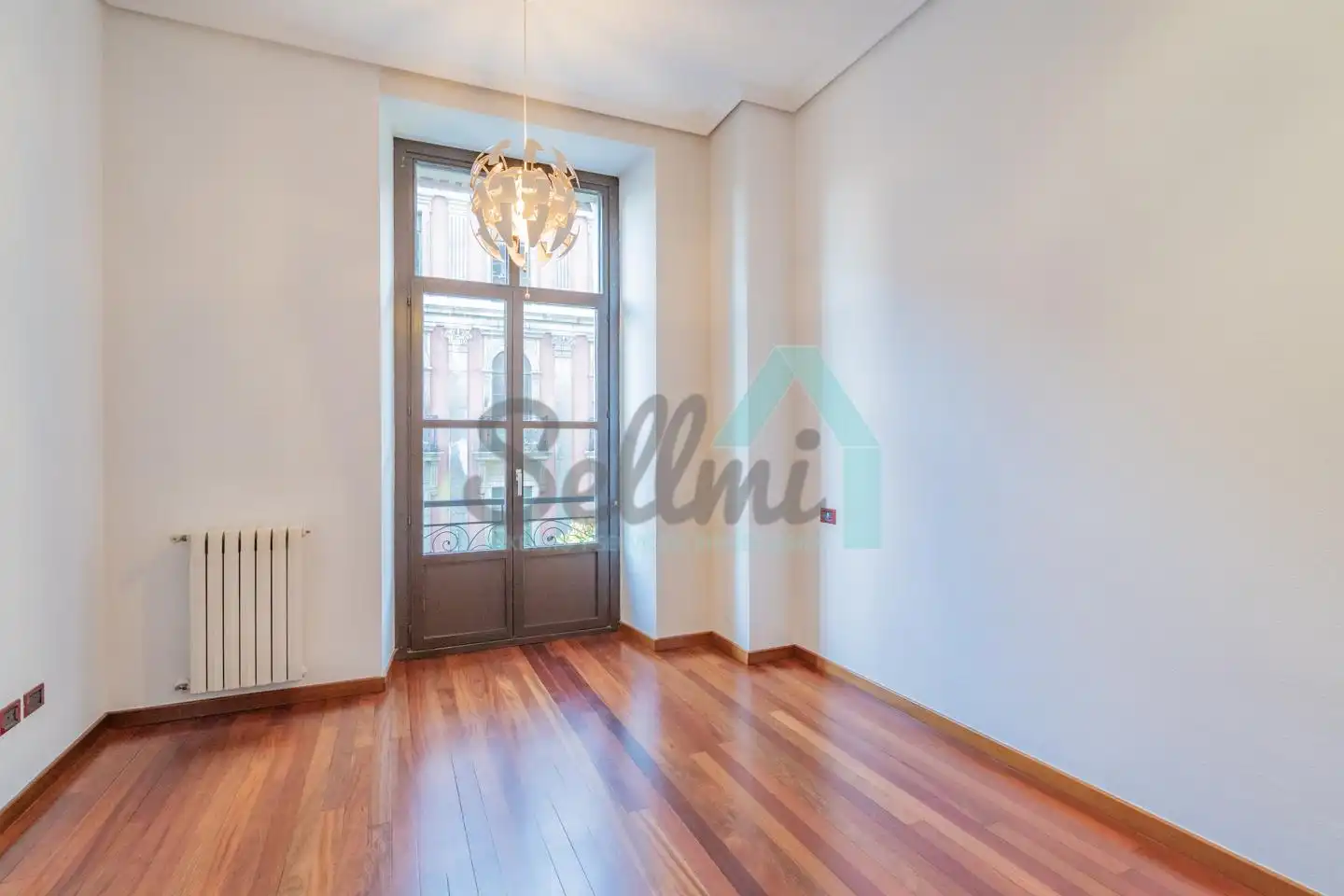 Schlafzimmer von Büro zur Miete in Oviedo  mit Heizung