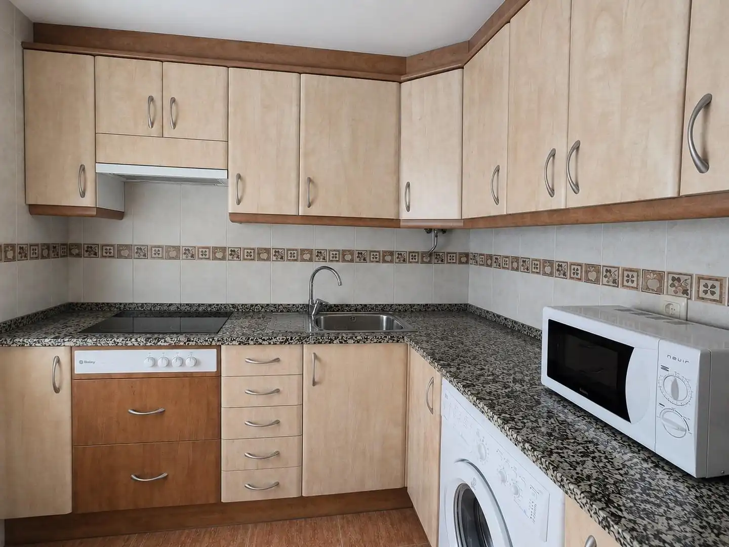 Cocina de Casa o chalet en venta en Casas de Millán con Calefacción, Terraza y Trastero